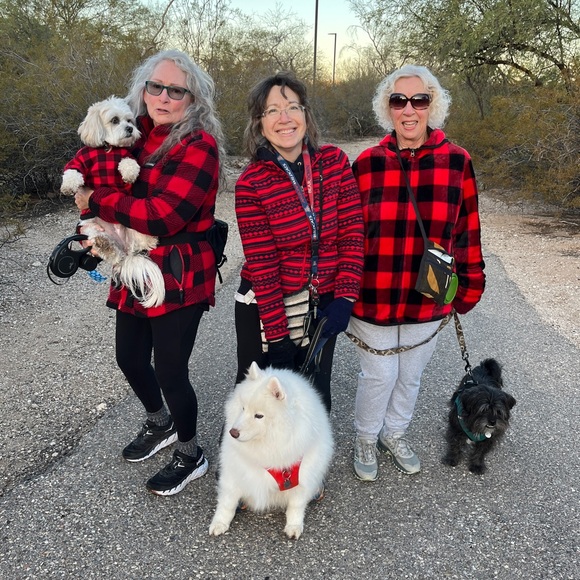 Meet your Posher, Ali! - Picture 5 of 12